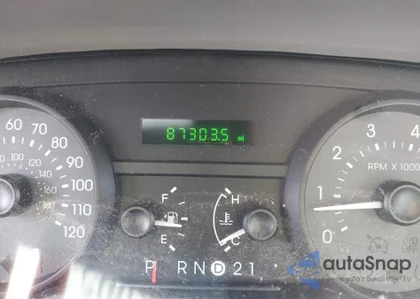 2007 Mercury Grand Marquis Gs z USA, uszkodzony, nr VIN 2MEFM74VX7X621916